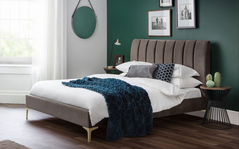Deco Velvet Bed 135Cm
